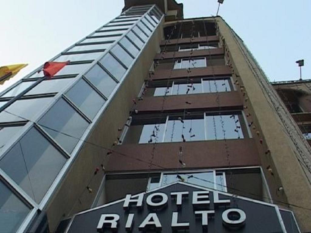 Hotel Rialto Guwahati Esterno foto